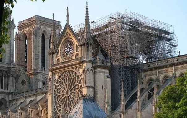 Échange avec Monseigneur Olivier Ribadeau Dumas, recteur-archiprêtre de la cathédrale Notre-Dame de Paris